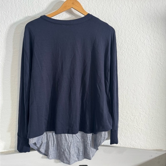 Vince Mixed media navy shirttail blouse - Picture 4 of 6